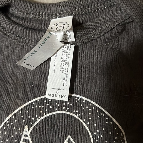 Baby onesie, Tennessee with mountains, 6 months, gray - Picture 2 of 3